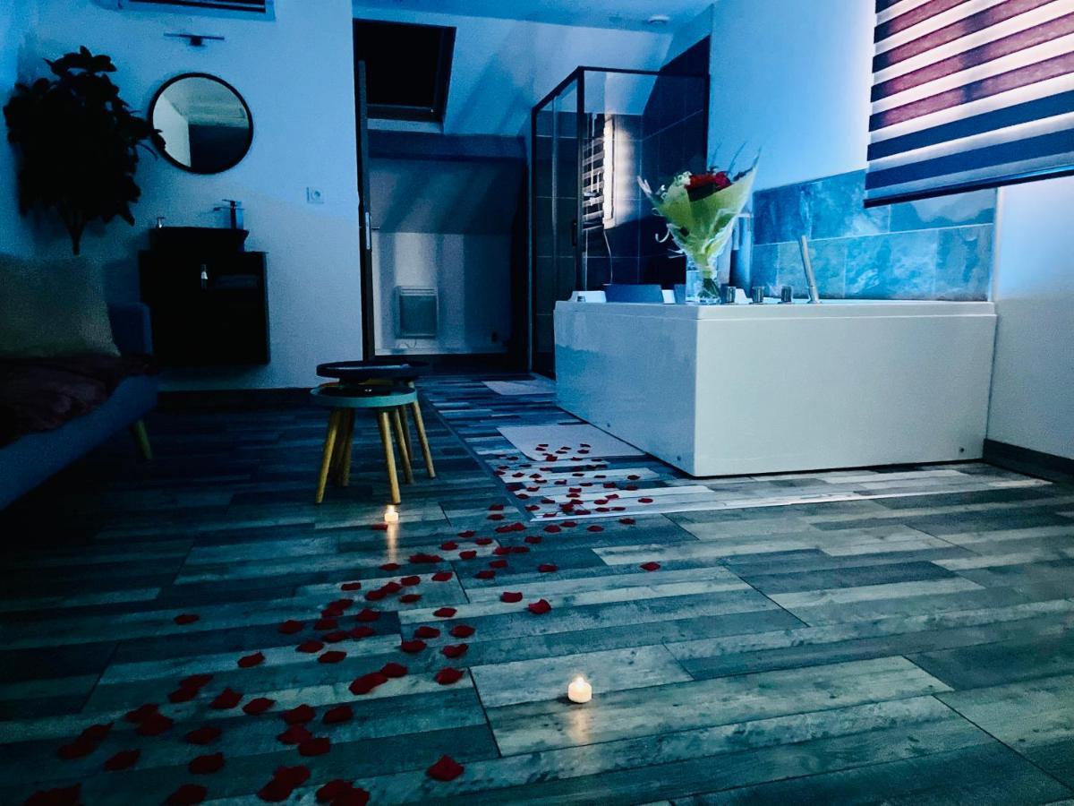 La Bulle De Romance - Love Room Tigy Zewnętrze zdjęcie
